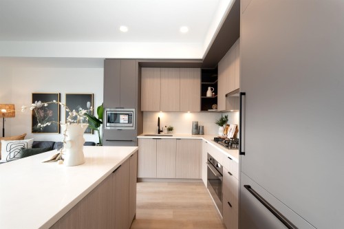 606-2268 Broadway E, Vancouver, BC 