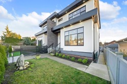 253 18th Street W North Vancouver, BC V7M 1W7