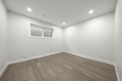 253 18Th Street W, North Vancouver, BC 