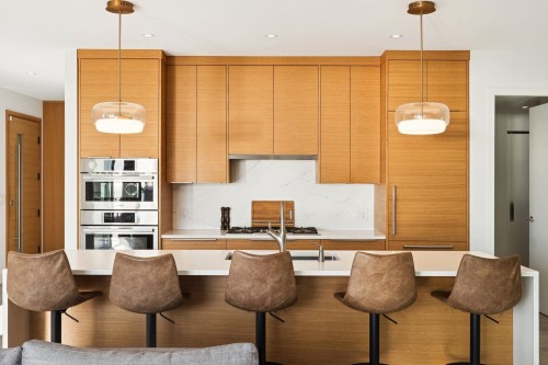 2678 Mathers Avenue, West Vancouver, BC 