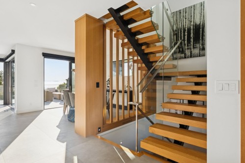 2678 Mathers Avenue, West Vancouver, BC 