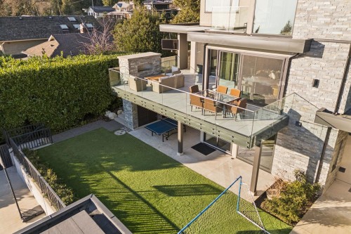 2678 Mathers Avenue, West Vancouver, BC 