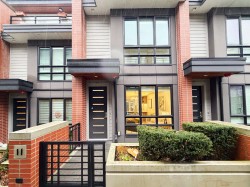 11-368 64th Avenue W Vancouver, BC V5X 2L9