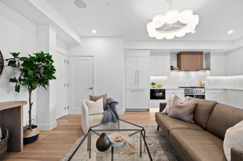 1135 33Rd Avenue W, Vancouver, BC 