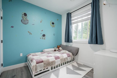 #2-4675 Canada Way, Burnaby, BC 