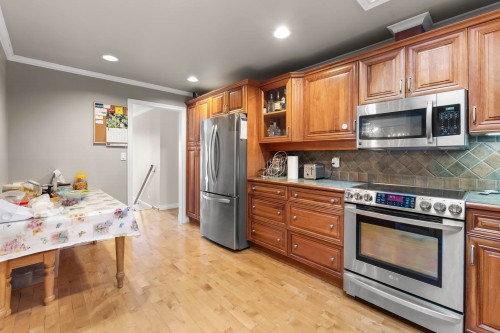 317 Gloucester Court, Coquitlam, BC 