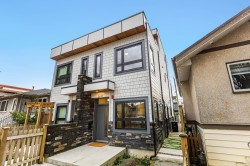 2632 Ward Street  Vancouver, BC V5R 4S6