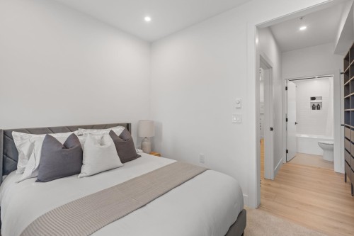 2632 Ward Street, Vancouver, BC 