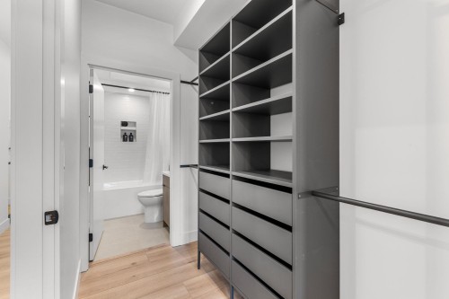 2632 Ward Street, Vancouver, BC 