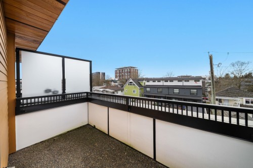 2632 Ward Street, Vancouver, BC 