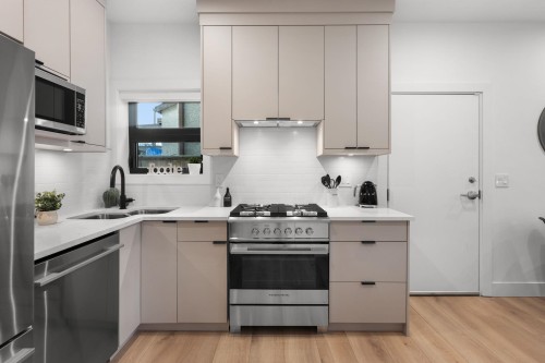 2632 Ward Street, Vancouver, BC 