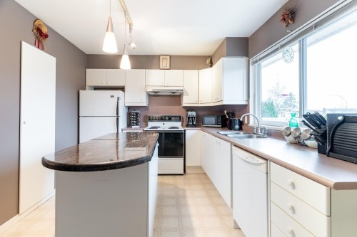 8140 Fairdell Crescent, Richmond, BC 