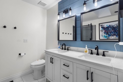 31 Deerwood Place, Port Moody, BC 