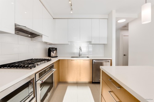 3804-3080 Lincoln Avenue, Coquitlam, BC 