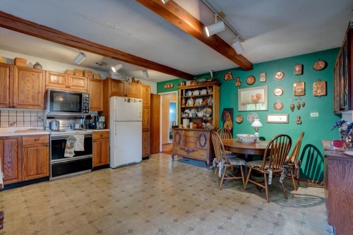 1827 Harbour Street, Port Coquitlam, BC 