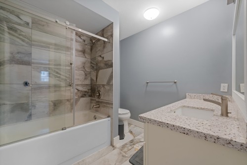 4053 38Th Avenue W, Vancouver, BC 