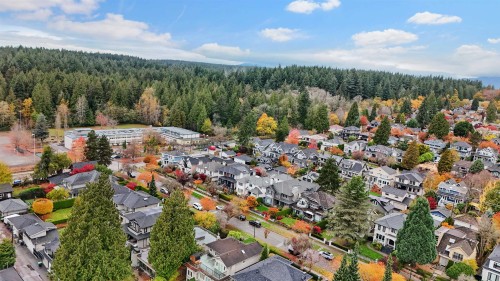 4053 38Th Avenue W, Vancouver, BC 