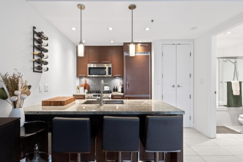 2538 Maple Street, Vancouver, BC 