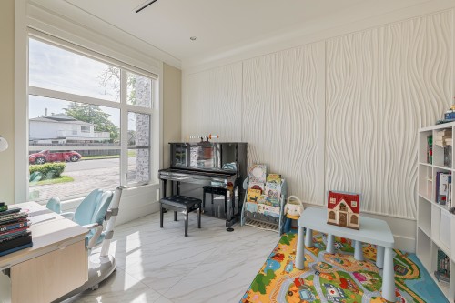 8511 Sierpina Drive, Richmond, BC 