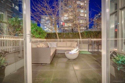 1055 Richards Street, Vancouver, BC 