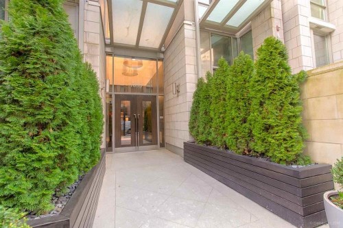 1055 Richards Street, Vancouver, BC 