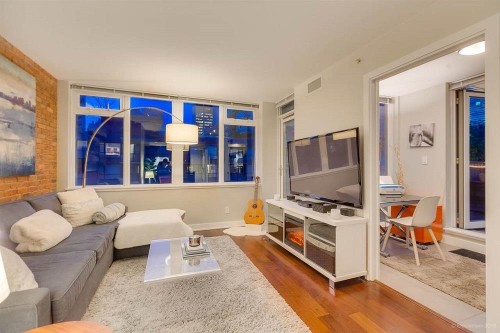 1055 Richards Street, Vancouver, BC 