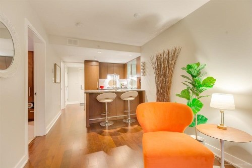 1055 Richards Street, Vancouver, BC 