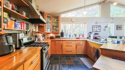 4670 Willow Creek Road, West Vancouver, BC 