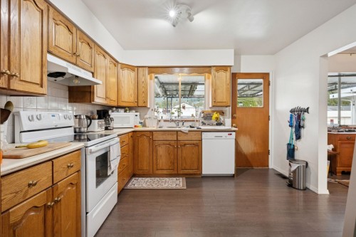 328 18Th Street E, North Vancouver, BC 