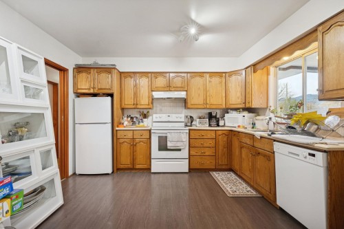 328 18Th Street E, North Vancouver, BC 