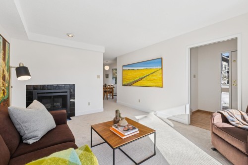 232 11Th Street E, North Vancouver, BC 