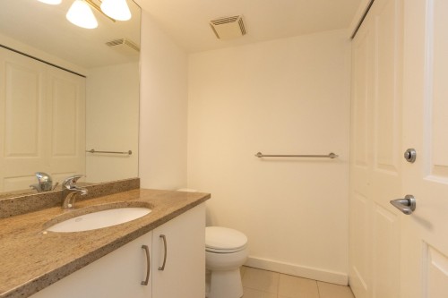 682 16Th Avenue W, Vancouver, BC 