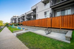 103-808 8th Avenue E Vancouver, BC V5T 1T5