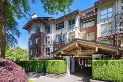 104-4883 Maclure Mews  Vancouver, BC V6J 5M8