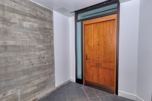 201-6707 Nelson Avenue, West Vancouver, BC 