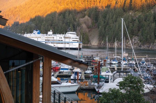 201-6707 Nelson Avenue, West Vancouver, BC 