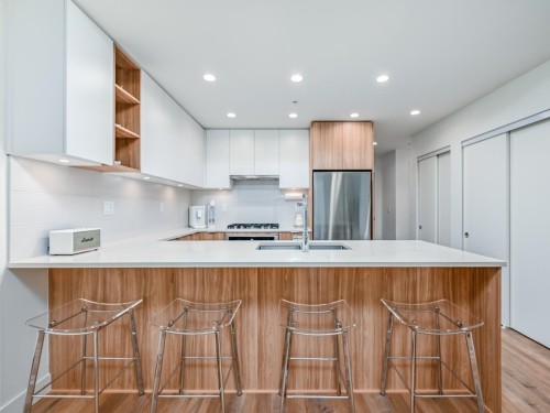 320-750 Dogwood Street, Coquitlam, BC 