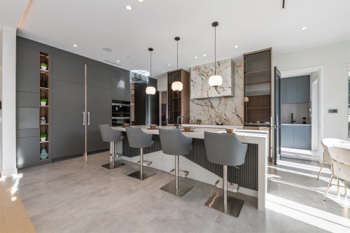 3852 50Th Avenue W, Vancouver, BC 