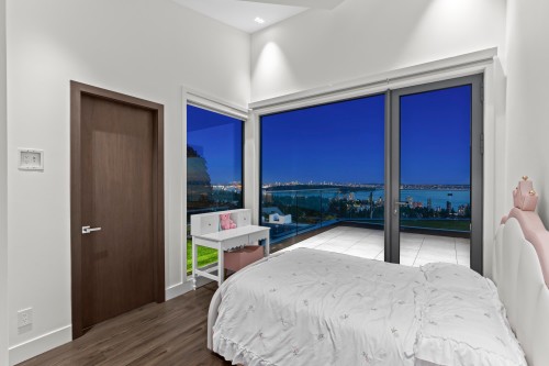 1840 Orchard Way, West Vancouver, BC 