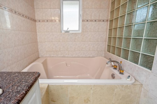 8260 Claysmith Road, Richmond, BC 