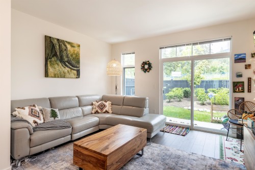 140-3565 Baycrest Avenue, Coquitlam, BC 