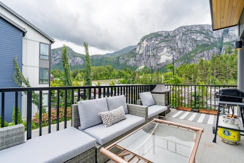37981 Helm Way, Squamish, BC 