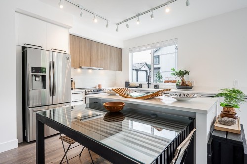 37981 Helm Way, Squamish, BC 