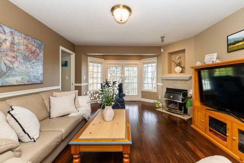 408 Riverview Crescent, Coquitlam, BC 