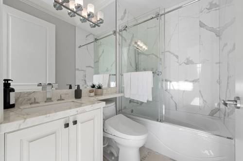 3981 35Th Avenue W, Vancouver, BC 