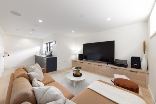 4626 Windsor Street, Vancouver, BC 