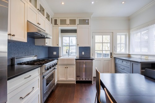 3749 King Edward Avenue W, Vancouver, BC 