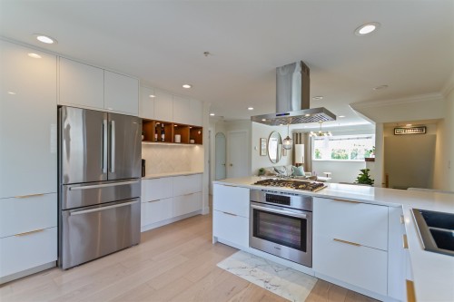 6450 St. George Street, Vancouver, BC 