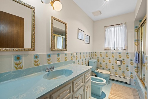 2225 35Th Avenue E, Vancouver, BC 