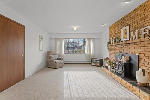 2225 35Th Avenue E, Vancouver, BC 